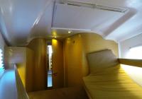bateau à voile voilier Elan 45 impression intérieur de face cabine 6